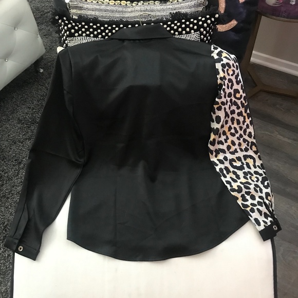 Black leopard blouse - Picture 3 of 4